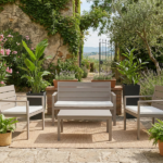 Set Panchina Con 2 Sedie e Tavolo Effetto Legno - Tortora