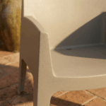Poltrona da Giardino in Plastica Color Tortora con Braccioli - immagine 2