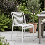 Sedia da Giardino Bianca in Polipropilene Impilabile - immagine 3